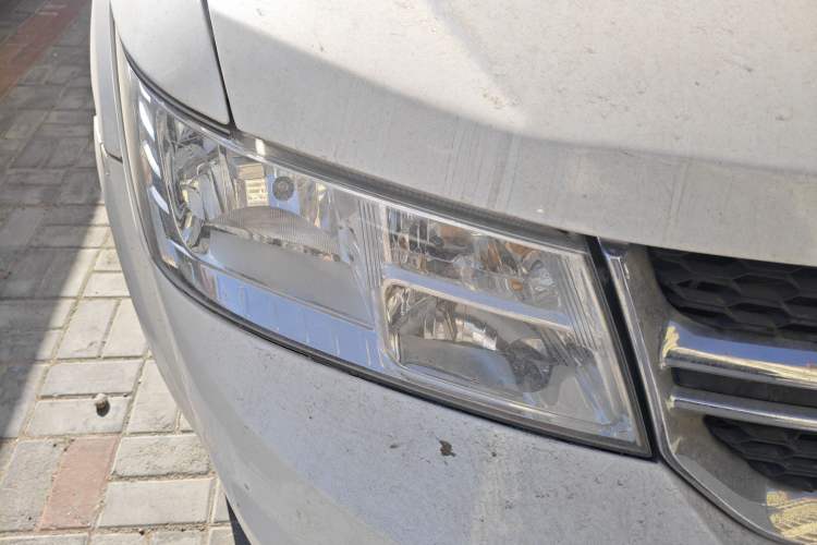 Used Dodge Journey 2013 2.4L Two-Wheel Drive Luxury Version