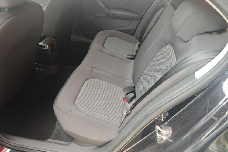 Used Volkswagen Santana 2016 1.4L Manual Fashion Edition Left Rear Seat