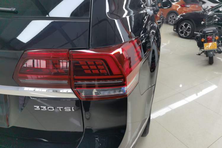 Used Volkswagen Teramont 2017 330TSI Two-Wheel-Drive Luxury Edition