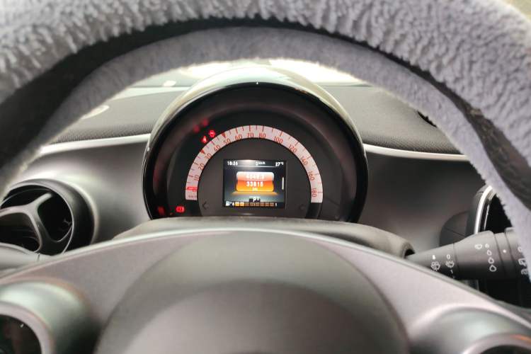 Used smart fortwo 2019 0.9T 66kW Hardtop Wind Power Edition China VI
