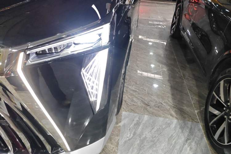 Used GAC Trumpchi M8 2023 Zongshi Series Dual-Motor Flagship Edition
