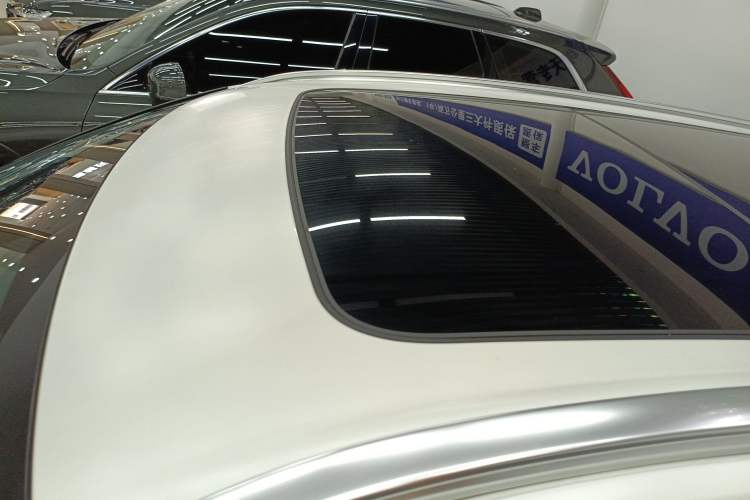 Used Volvo XC60 New Energy 2019 T8 E-Drive Hybrid Prestige Luxury Version China V Standard
