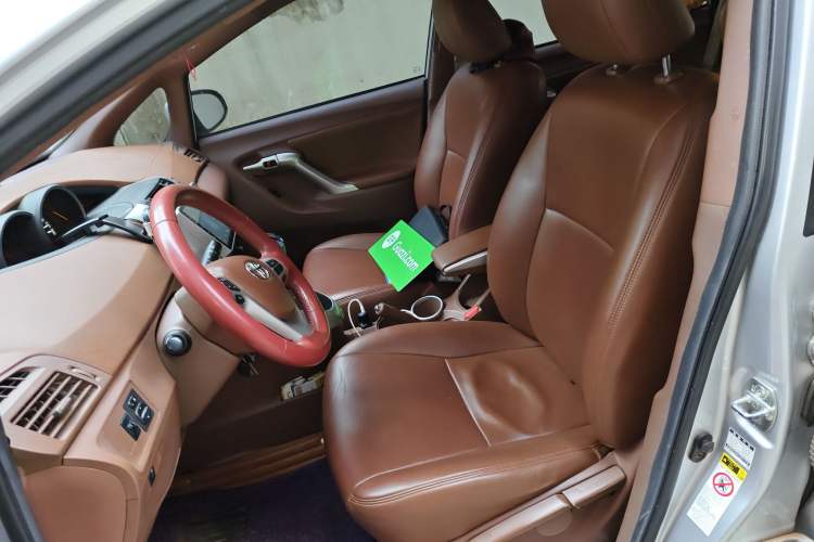 Used Toyota Verso 2014 Starlight 180E CVT Elite Edition
