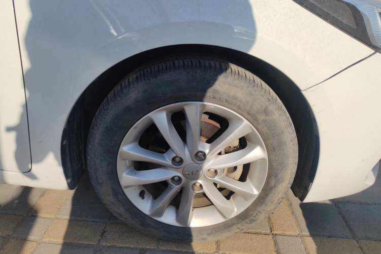 Used Kia K3 2016 1.6L Automatic GLS
