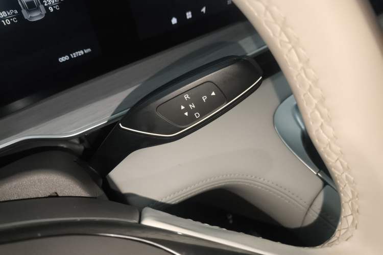 Used EXEED Stellar C-DM 2024 1.5T Long-Range Pro