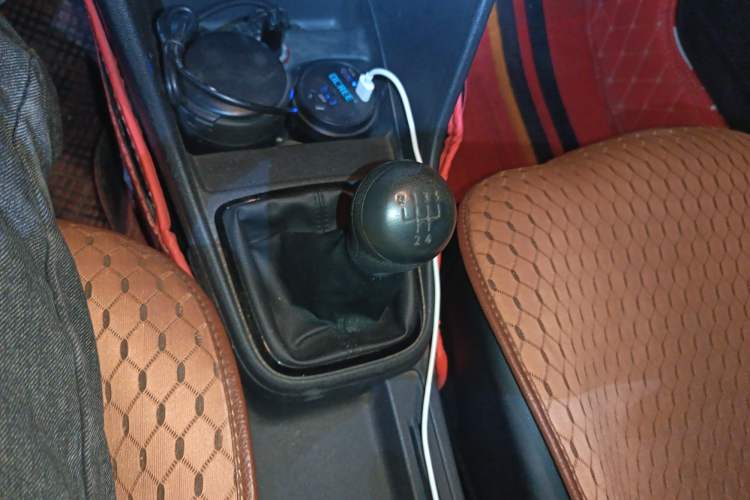 Used Volkswagen Jetta 2015 Value Edition 1.6L Manual Fashionable Style