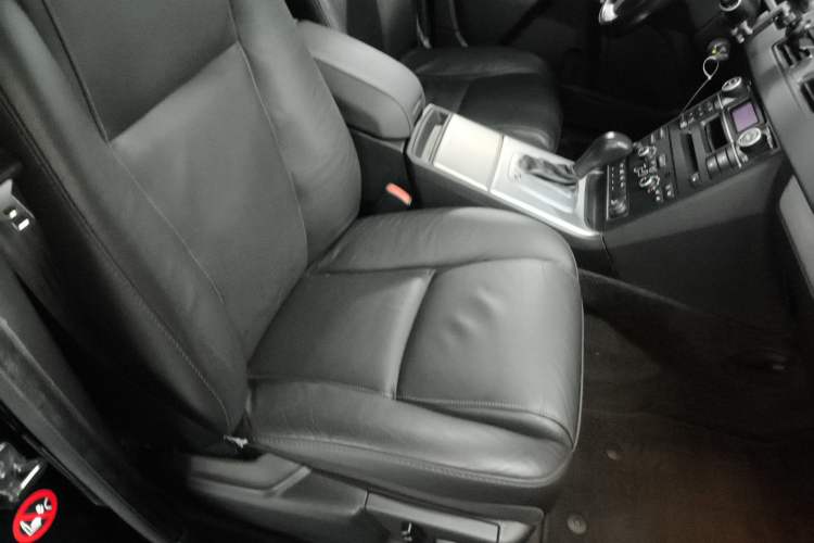 Used Volvo XC Classic 2014 T5 Luxury Edition
