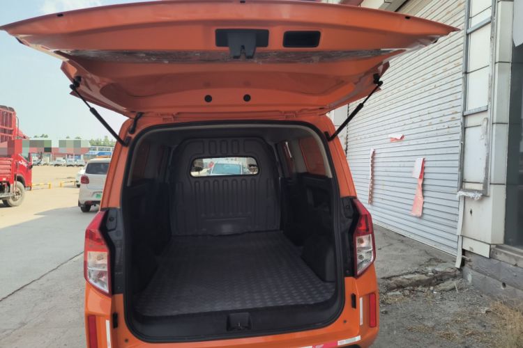 Used Wuling Zhengcheng 2021 1.5T Manual Comfort Version with Enclosed Windows