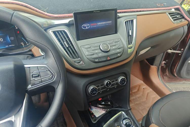 Used Soueast DX7 2017 1.5T Manual Triumph Edition
