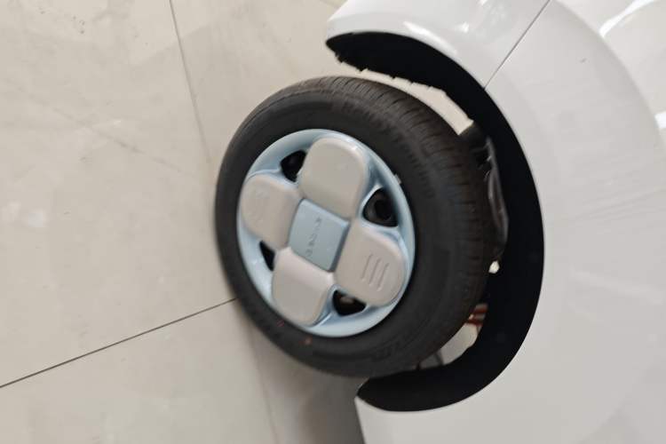 Used Geely Galaxy Panda 2024 Panda Mini 200km Endurance Bear