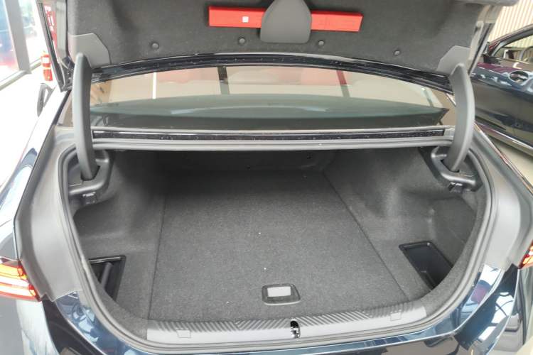 Used BMW i5 2025 eDrive 35L M Sport Package