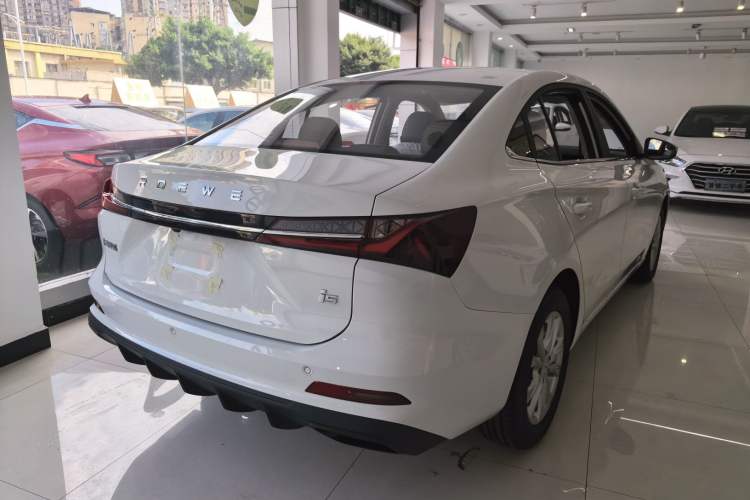 Used Roewe i5 2026 Model 1.5L CVT Luxury Version