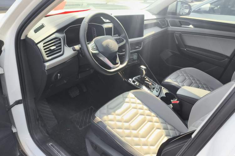 Used Volkswagen Tayron 2023 300TSI Two-Wheel-Drive Luxury Plus Advanced Edition