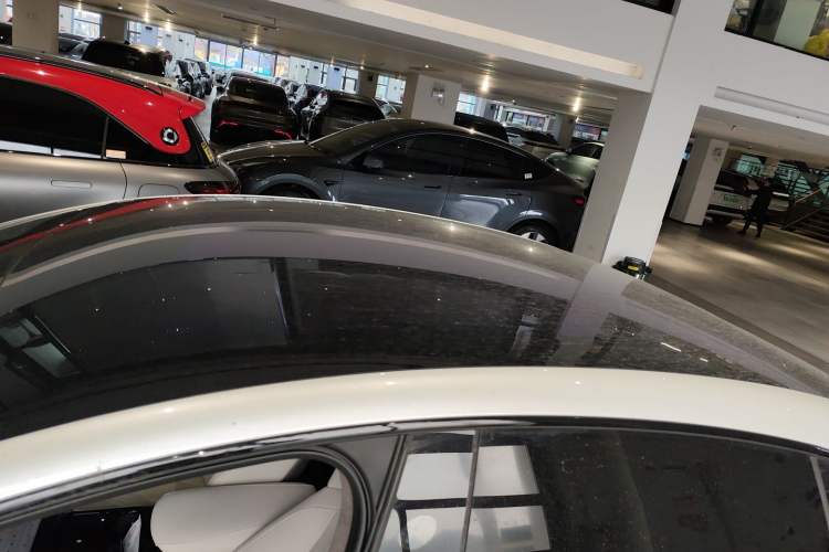 Used IM L7 2022 Dynamic Model Roof