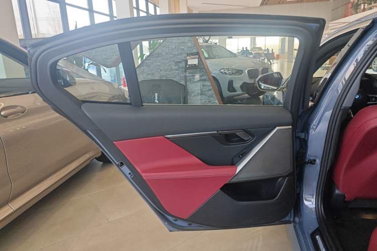 Used BMW i5 2024 eDrive 35L M Sport Package