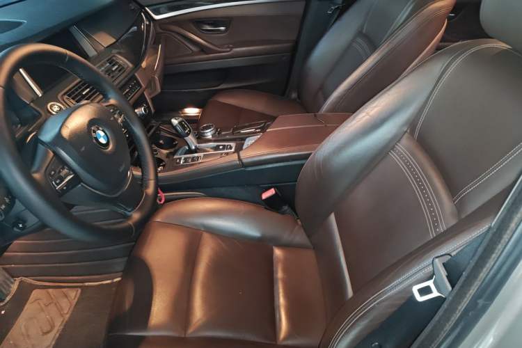 Used BMW 5 Series 2014 525Li Luxury Design Package Left Front Seat