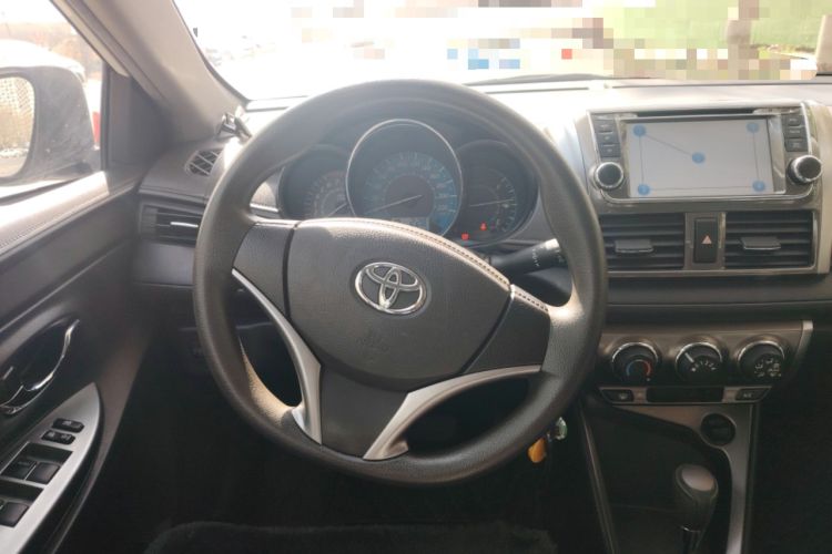 Used Toyota YARiS L Zhi Xuan 2015 1.5E Automatic Charm Edition
