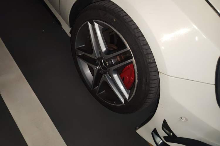 Used Mercedes-Benz A AMG 2014 AMG A 45 4MATIC Right Front Wheel Hub