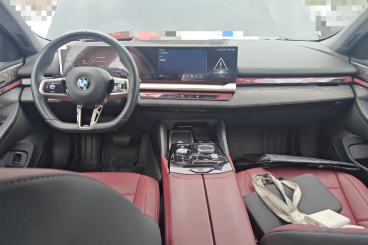 Used BMW 5 Series 2025 530Li Luxury Edition M Sport Package Center Console