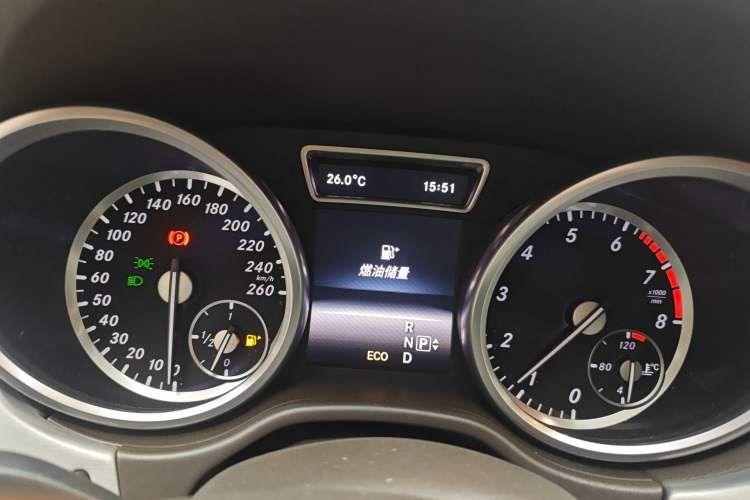 Used Mercedes-Benz M-Class 2015 ML 320 4MATIC Instrument Cluster