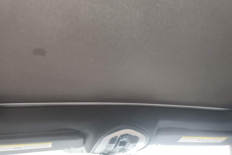 Used Porsche Cayenne  Headliner