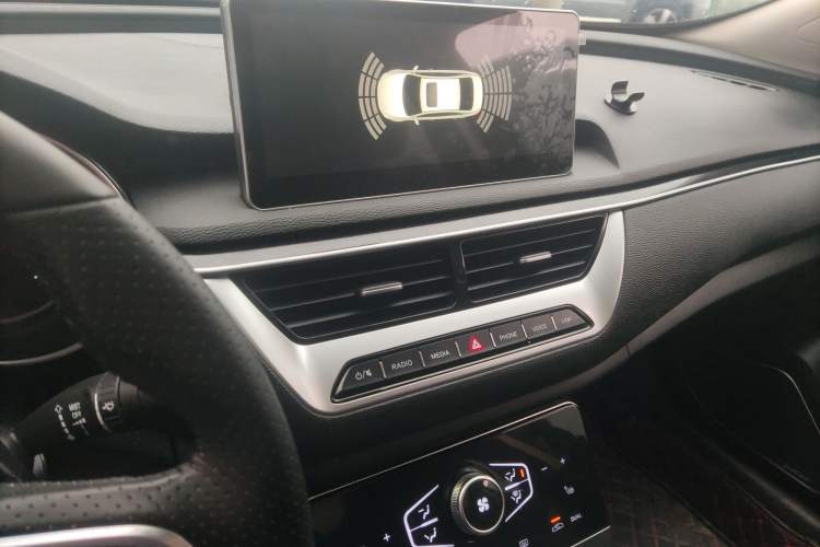 Used Hongqi H5 2022 Classic Model 1.8T Automatic Smart Connect Flagship Edition
