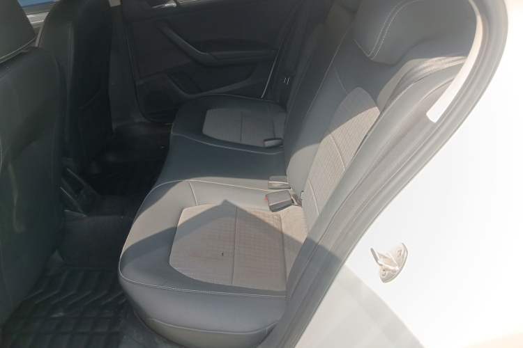 Used Volkswagen Santana 2018 1.5L Automatic Comfort Edition Left Rear Seat