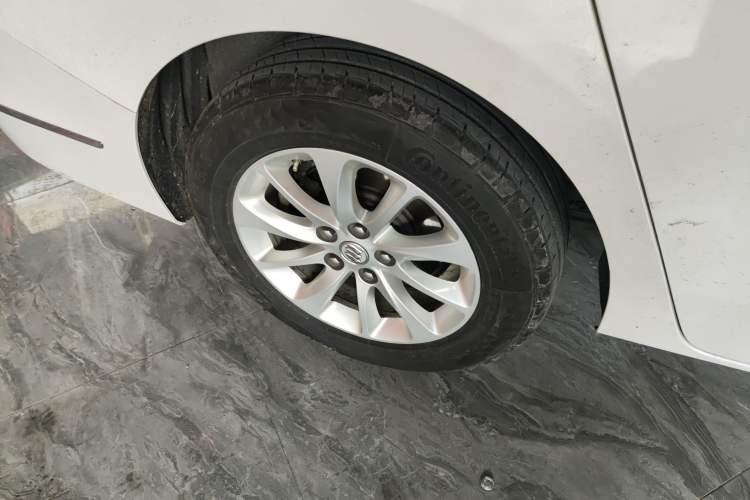 Used Buick GL8 2017 ES 28T Comfort Model China V Standard
