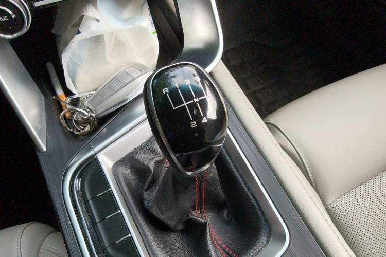 Used Geely Auto Binray 2018 14T Manual Colorful Edition
