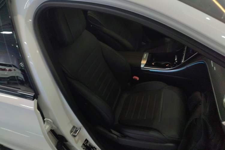 Used Mercedes-Benz C-Class 2024 Facelift C 260 L Night Edition Sport Version Right Front Seat