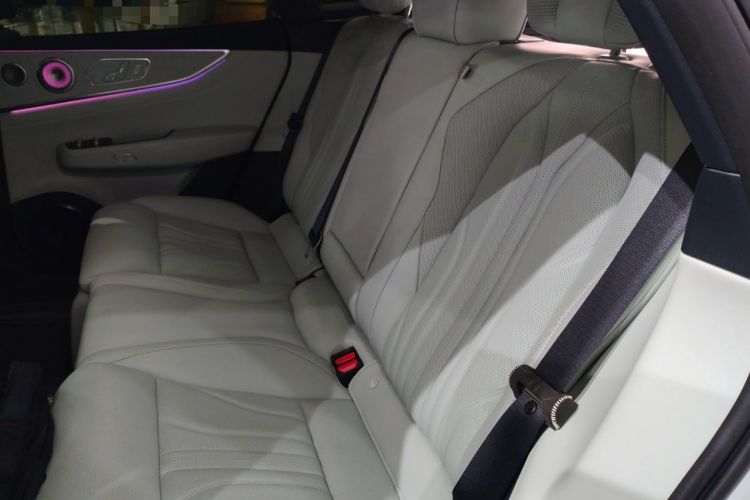 Used Zeekr 001 2026 Model 103° Four-Wheel Drive Ultra Version
