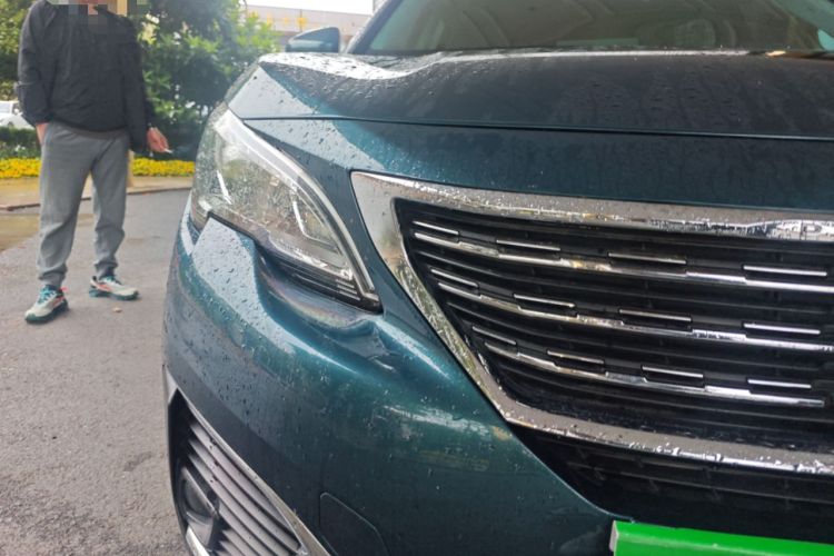 Used Peugeot 5008 2017 350THP 7-Seater Elite Edition Right Front Headlight