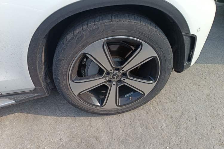 Used Mercedes-Benz GLC 2022 Refreshed GLC 300 L 4MATIC Dynamic Edition Prestige Version Right Front Wheel Hub