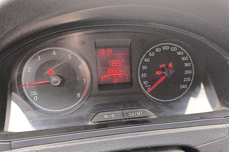 Used Volkswagen Santana 2021 1.5L Manual Fashion Edition Odometer Close Up