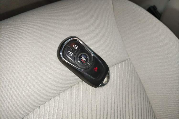 Used Buick GL8 2021 Land Cruiser Executive Class 652T Comfort Model
