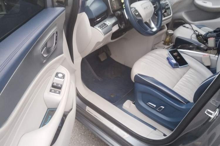 Used Roewe iMAX8 2022 400TGI Prestige Edition