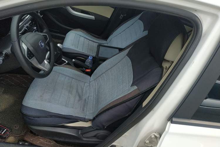 Used Changan Alsvin V7 2016 1.6L Manual LeShang Model China V Standard