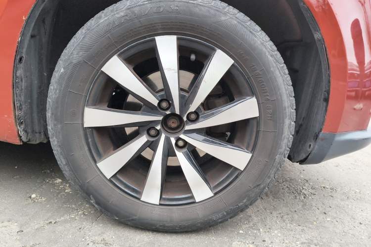 Used Suzuki Swift 2012 1.3L Manual Value Edition Right Front Wheel Hub