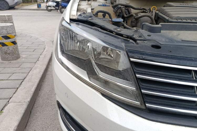 Used Volkswagen Lavida 2015 1.6L Manual Comfort Edition
