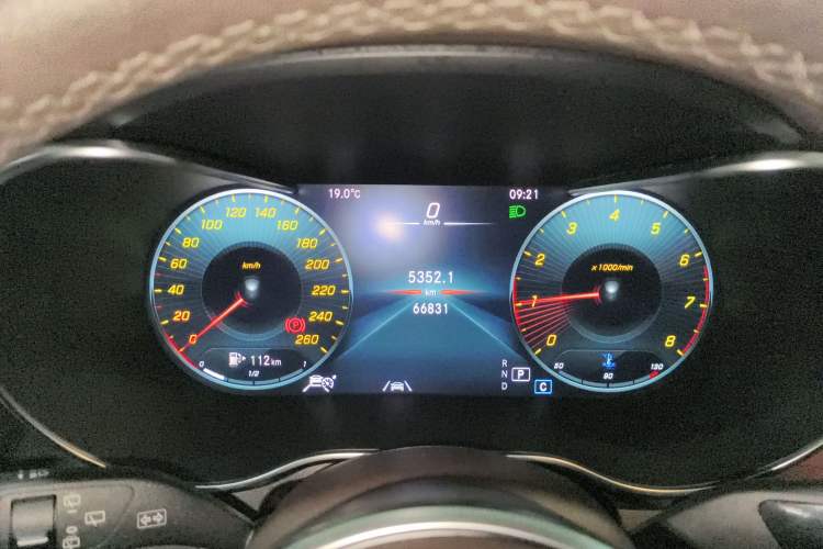 Used Mercedes-Benz GLC 2021 GLC 300 L 4MATIC Dynamic Model