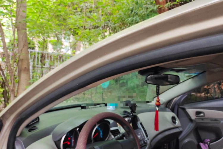 Used Chevrolet Cruze 2013 1.6L SL MT Headliner