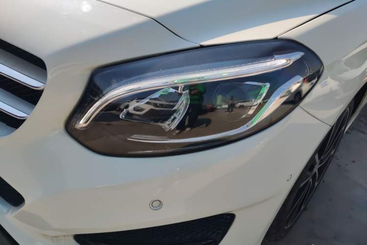 Used Mercedes-Benz B-Class 2015 B 200 Luxury Model