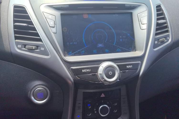 Used Hyundai Elantra (5th Generation / Langdong) 2015 1.6L Automatic Leading Model