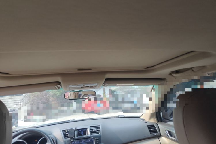 Used Toyota Highlander 2012 2.7L Two-Wheel Drive 7-Seater Luxury Edition
