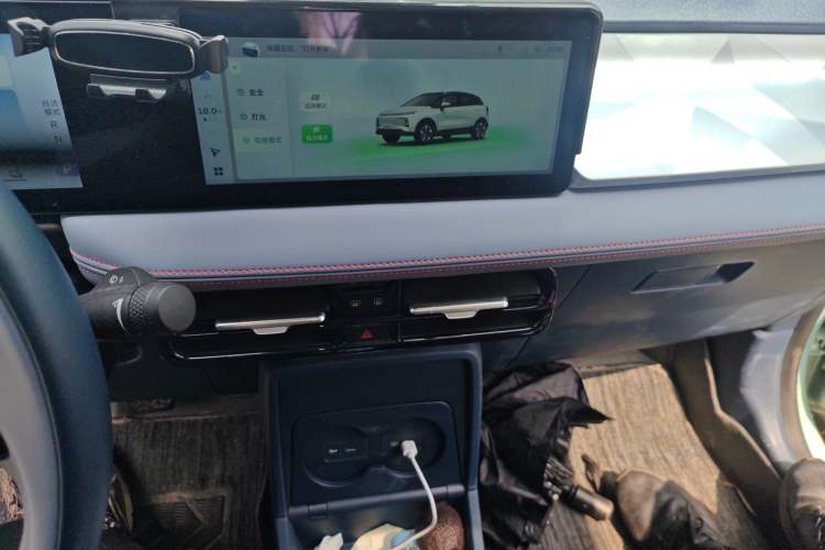 Used Geometry E Firefly 2023 401KM Lightning Tiger 5-Seater
