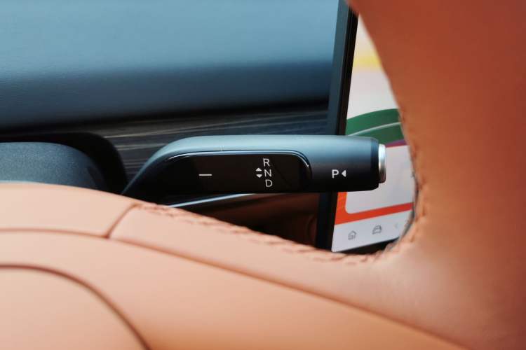 Used ONVO L60 2024 60 kWh All-Wheel Drive