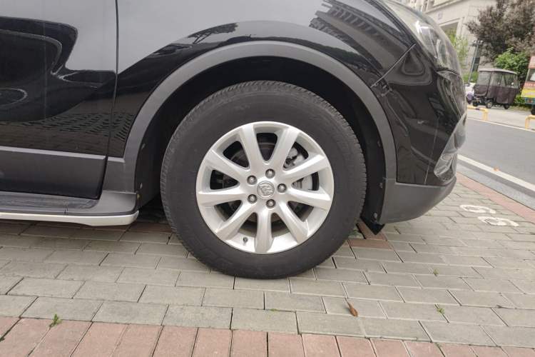 Used Buick Envision 2020 20T Two-Wheel Drive Elite Version Right Front Wheel Hub