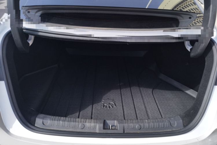 Used BYD Qin L 2024 DM-i 120KM Excellence Model
