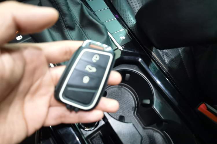 Used Volkswagen Passat 2021 330TSI Luxury Edition
