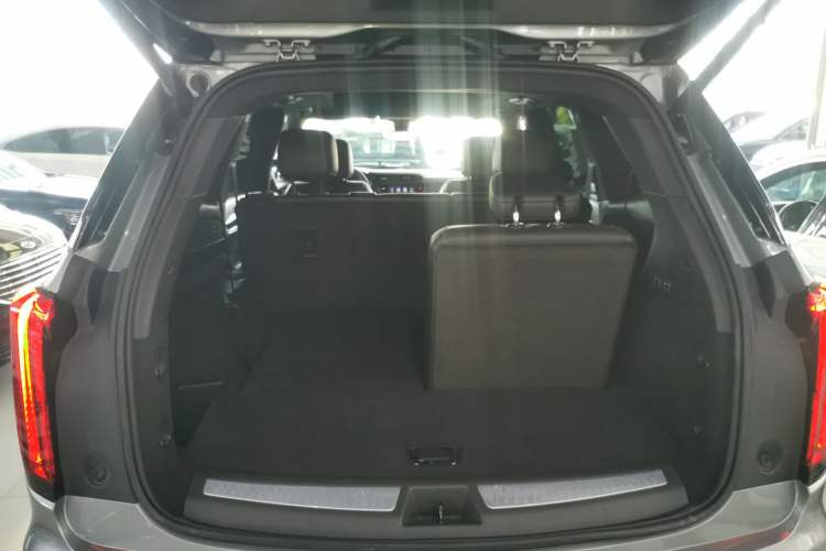 Used Cadillac XT6 2022 2.0T 7-Seater Four-Wheel Drive Luxury Version